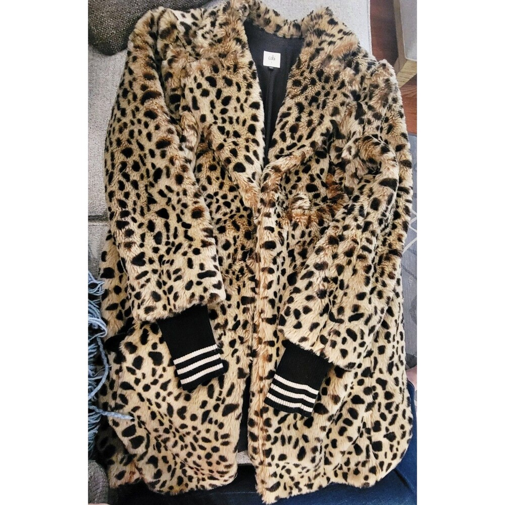 CAbi Josephine Leopard Faux Fur Coat Size Large L #3727 Removable Cuffs Exc Cond - Picture 7 of 9